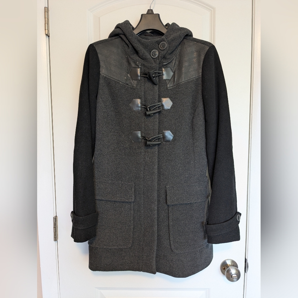 Marc New York Women's Charcoal And Black Toggle Coat Fair Condition Size 2